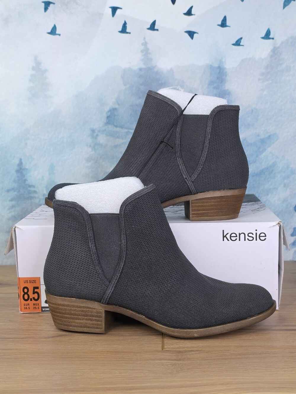 Kensie Gerona Perforated Suede Ankle Boots Dark Gray Size 8.5 NEW
